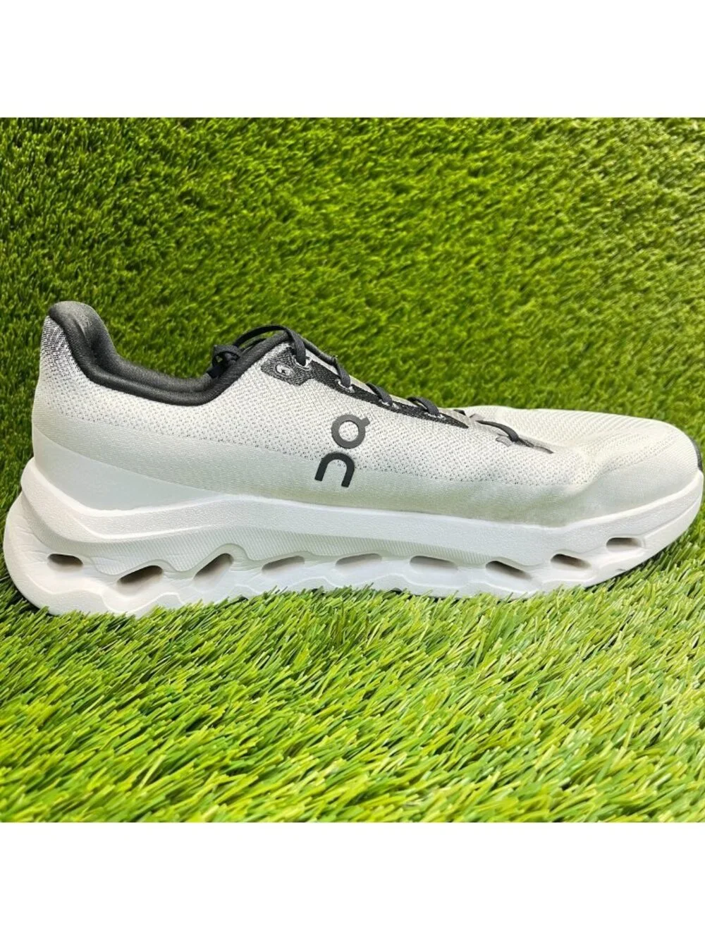 On Cloudtilt Mens Size 11 Ivory Black Athletic Running Walking Shoes Sneakers